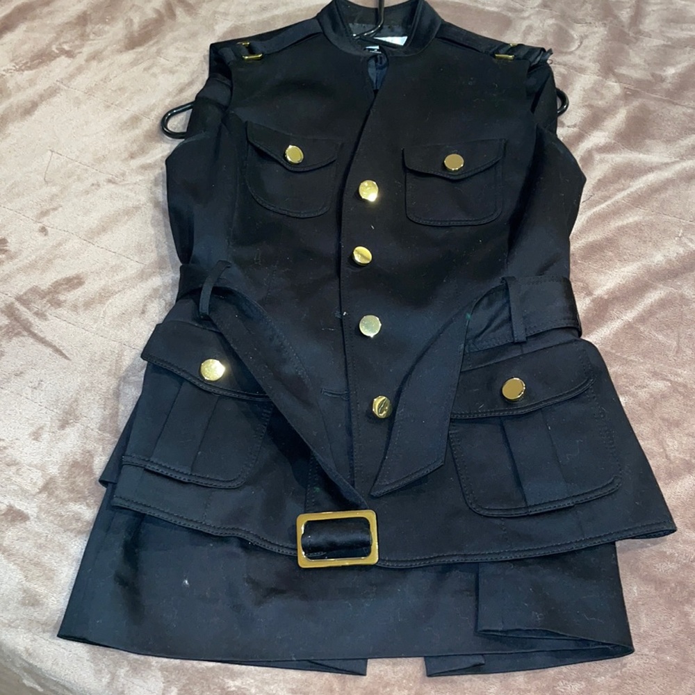 Ladies Sleeveless Skirt Suit